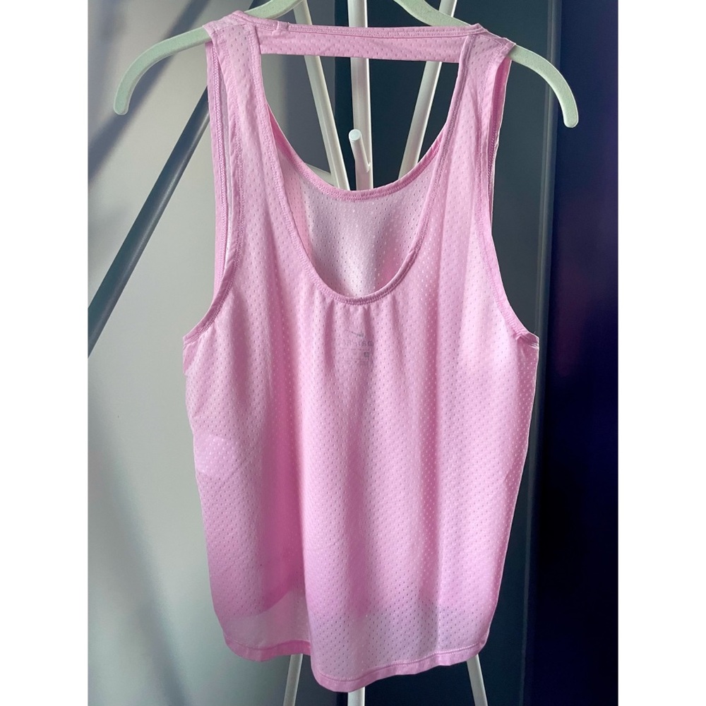 Nike Exercise Tank - Picture 2 of 3